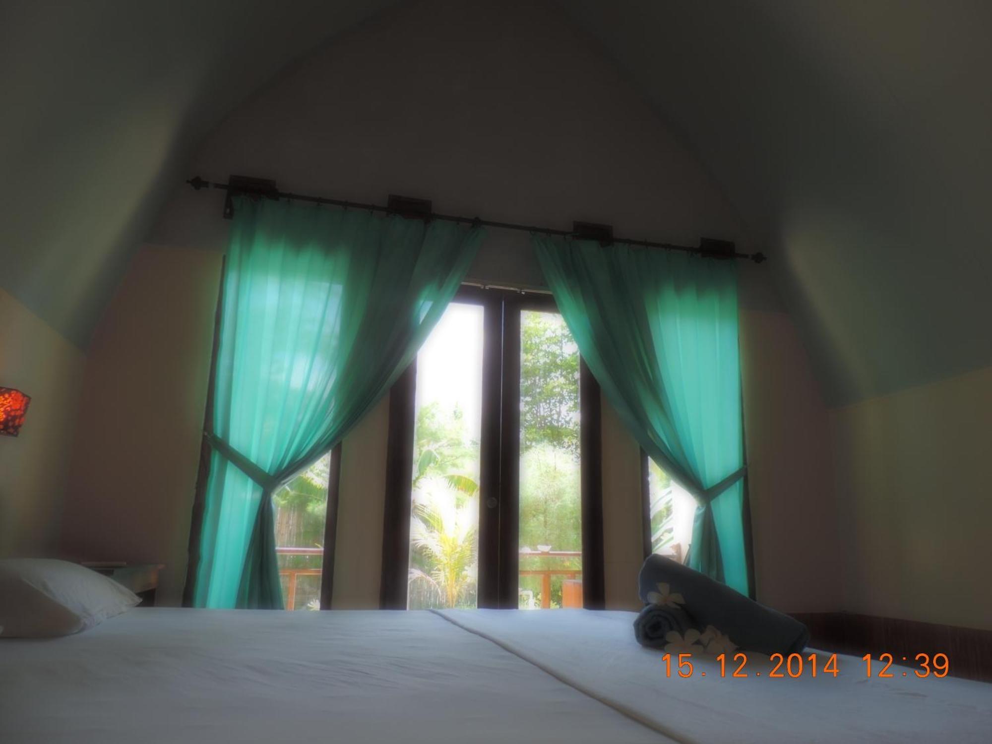 II Bungalow Gili Meno Room photo